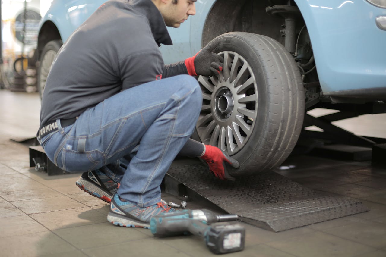 You are currently viewing Why Your Ryton Taxi Needs Specialist Tyre Replacement