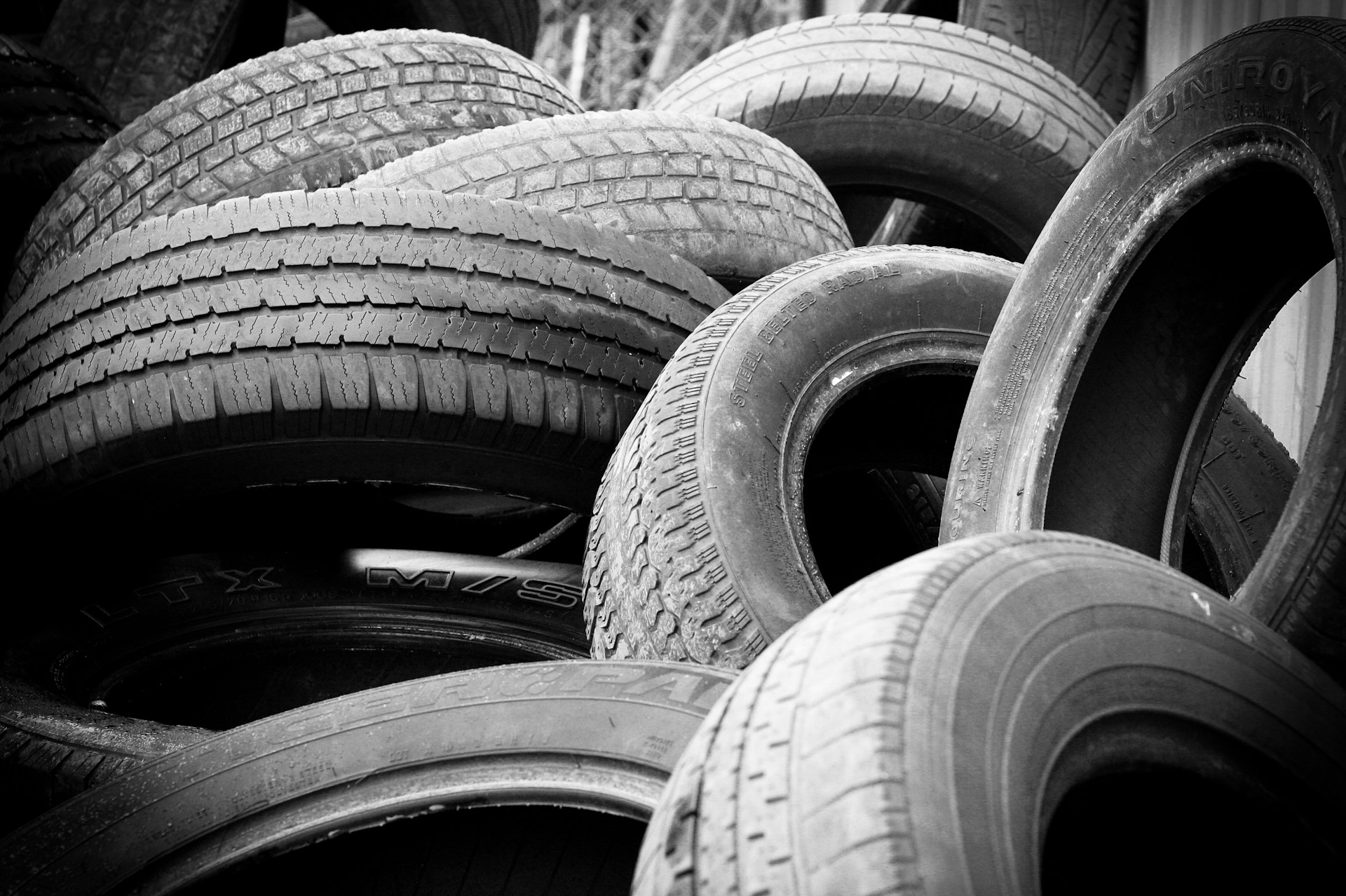 You are currently viewing Avoiding Costly MOT Failures Caused by Worn Tyres in Ryton