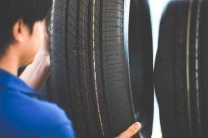 Read more about the article Everyday Driving Habits That Destroy Your Tyres in Ryton
