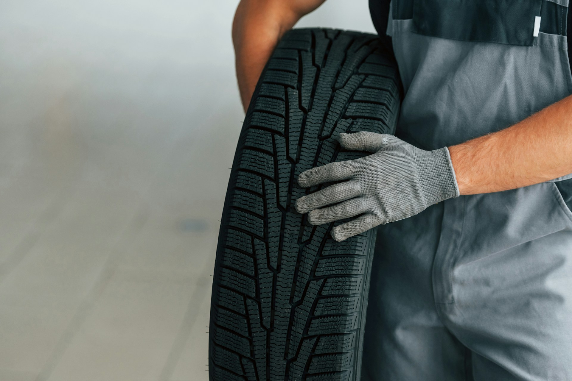 You are currently viewing DIY Tyre Puncture Repair Kits in Ryton: What’s Legal and Safe